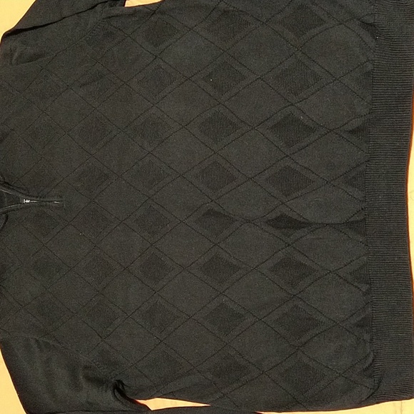 Claiborne Men's Sweater - Picture 2 of 10